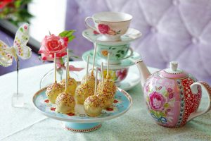 Emmas-Cupcakes-Nice-Cakes-Popcakes-Cupcakes-slider1