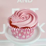 emma-cupcakes-romantic